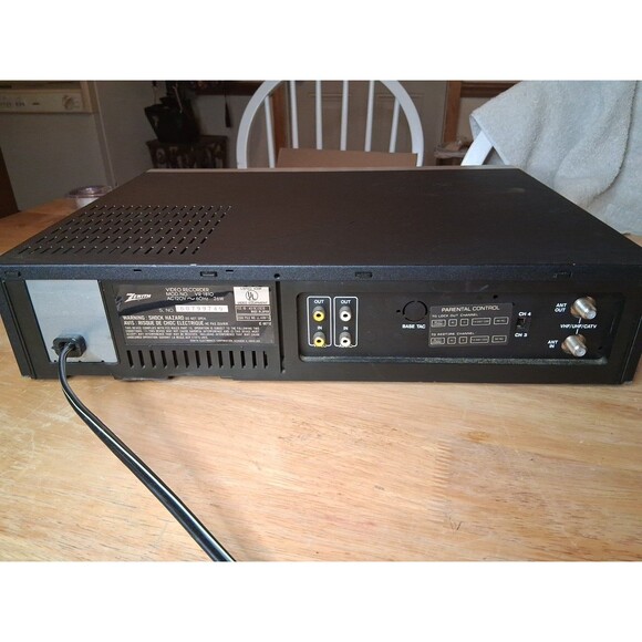 Zenith VR 1801-1 VCR VHS HQ Player Video Recorder | Powers On | Untested - Picture 3 of 6